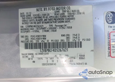 2013 Ford Mustang Gt Premium z USA, uszkodzony, nr VIN 1ZVBP8CF4D5267621